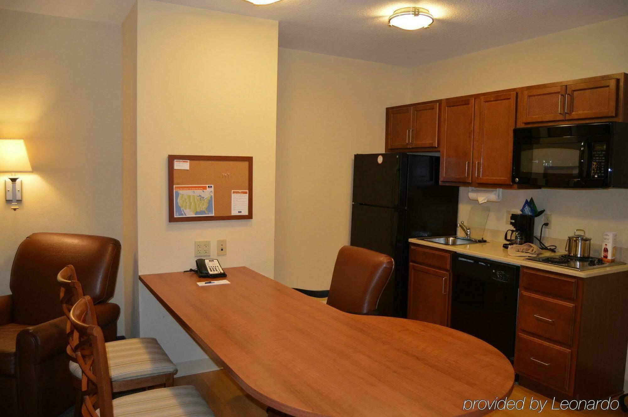 Candlewood Suites Fort Myers/Sanibel Gateway By Ihg Экстерьер фото